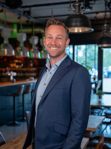 Dennis Mica - managing partner en consultant bij Rochewood